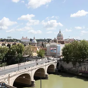 Sonder — Prati Lungotevere , Roma Italia