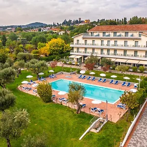 Szálloda Paradiso, Moniga del Garda